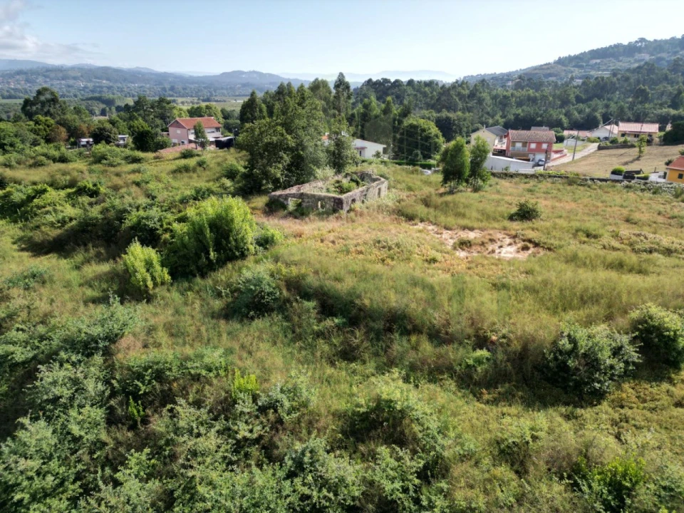 Terreno para Venda em Valença, Cristelo Covo e Arão Foto 5