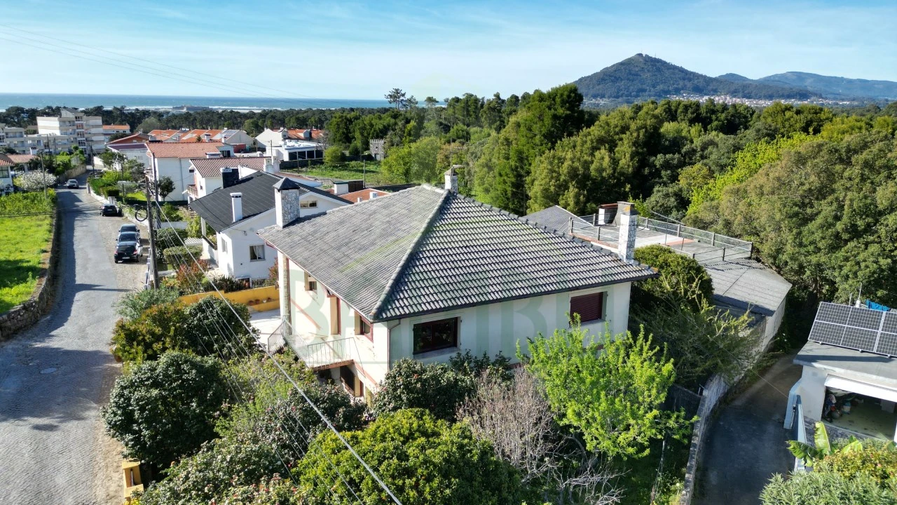 Moradia T6 para Venda em Moledo e Cristelo Foto 3