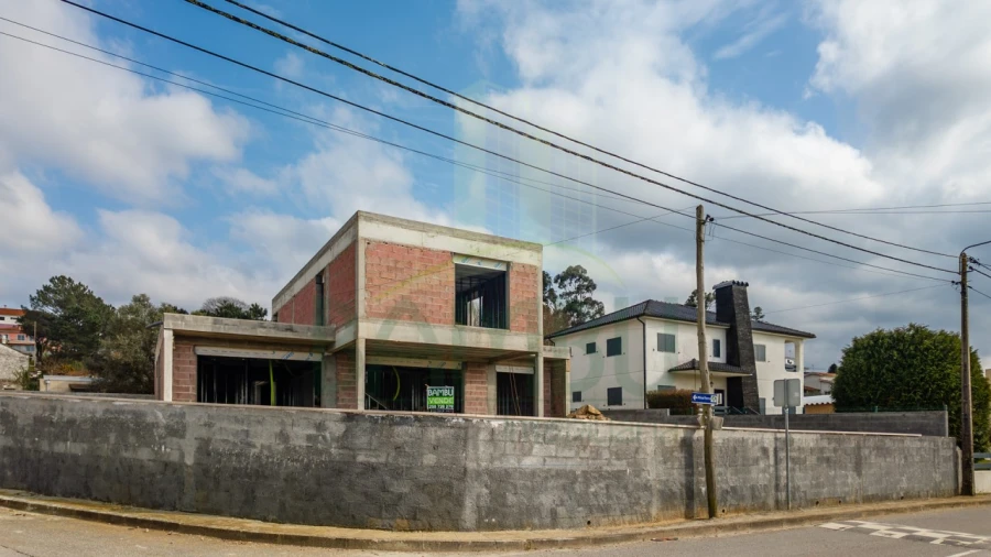 Moradia T4 para Venda em Seixas Foto 5