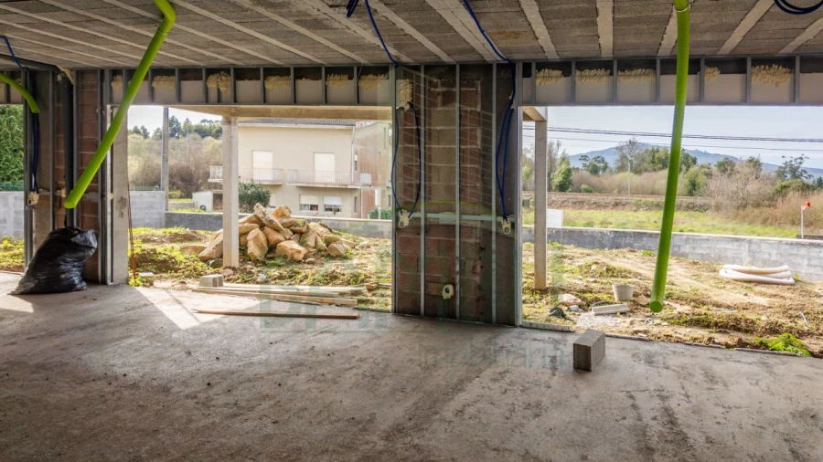 Moradia T4 para Venda em Seixas Foto 9