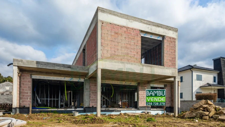 Moradia T4 para Venda em Seixas