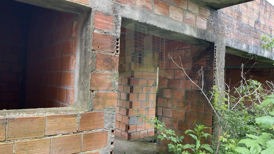 Terreno para Venda em Cornes Foto 13