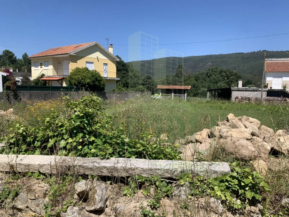 Terreno para Venda em Venade e Azevedo Foto 3