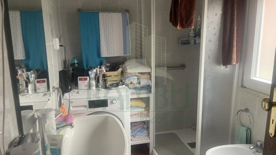 Moradia T6 para Venda em Sapardos Foto 19