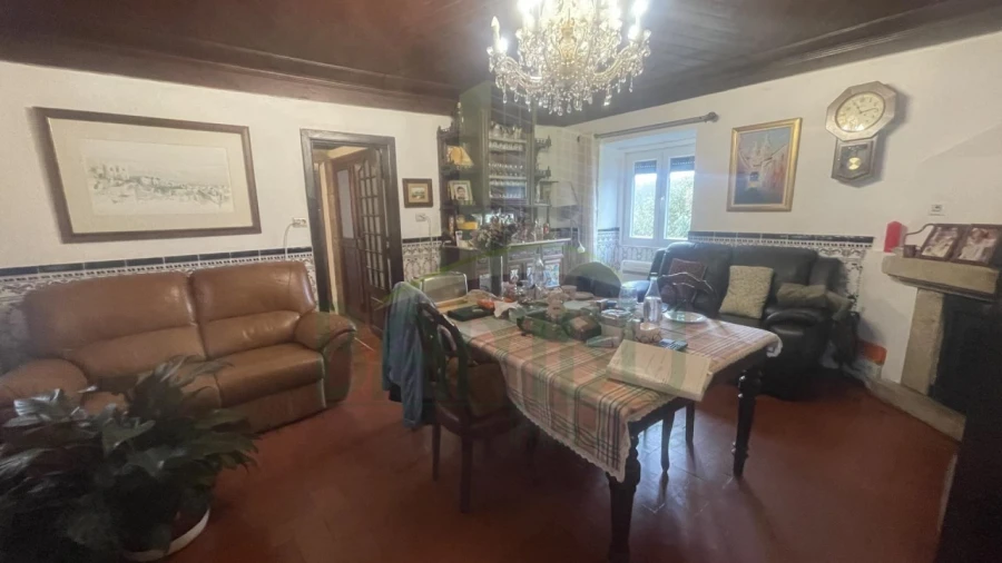 Moradia T6 para Venda em Sapardos Foto 7