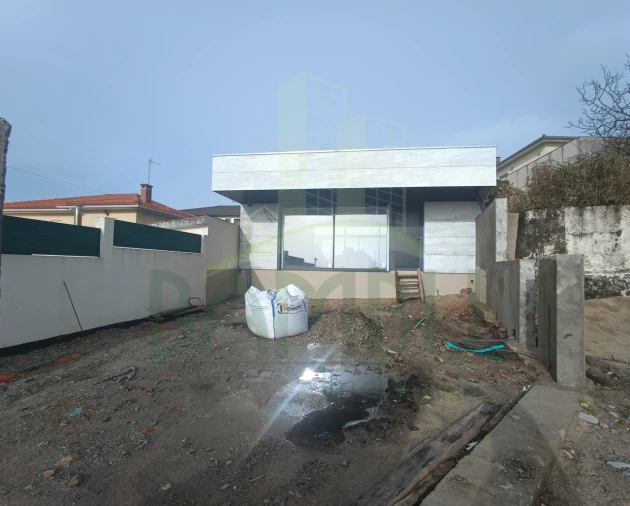 Moradia T2 para Venda em Moledo e Cristelo Foto 1