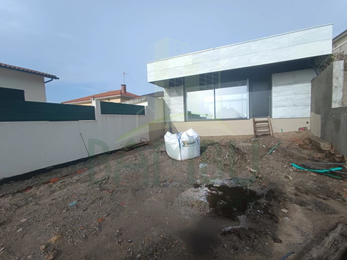 Moradia T2 para Venda em Moledo e Cristelo Foto 6