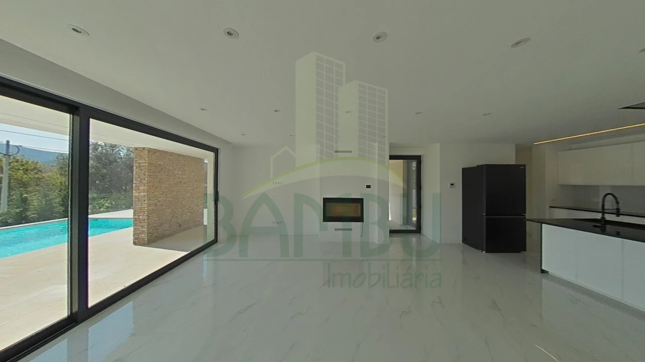 Moradia T3 para Venda em Sopo Foto 25