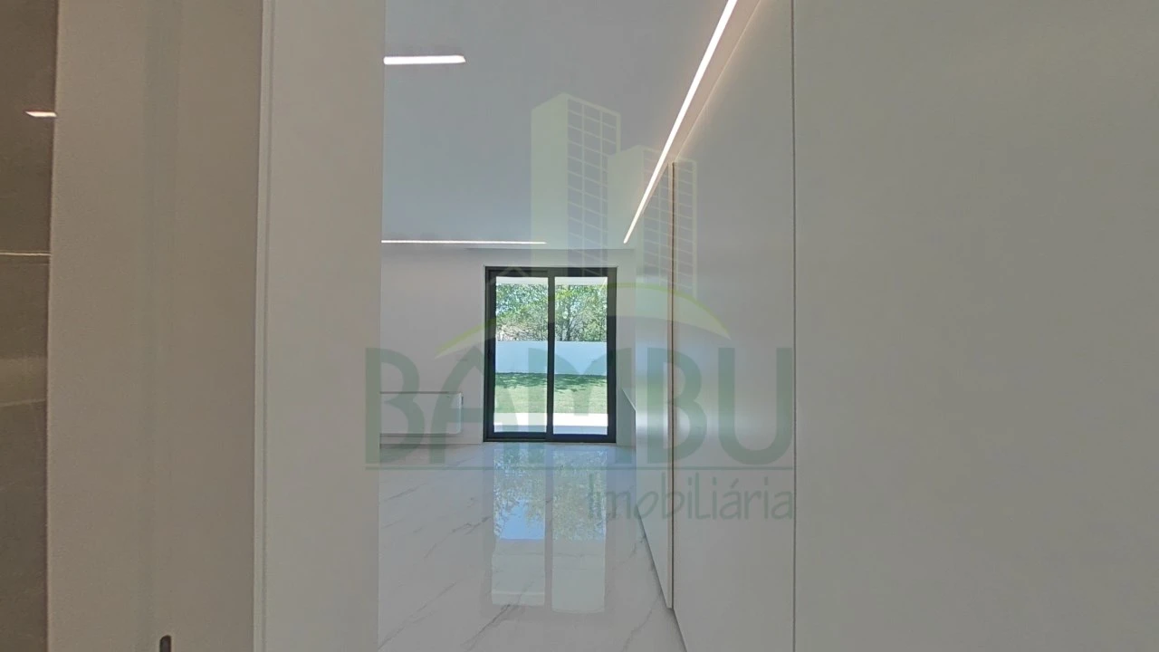 Moradia T3 para Venda em Sopo Foto 51