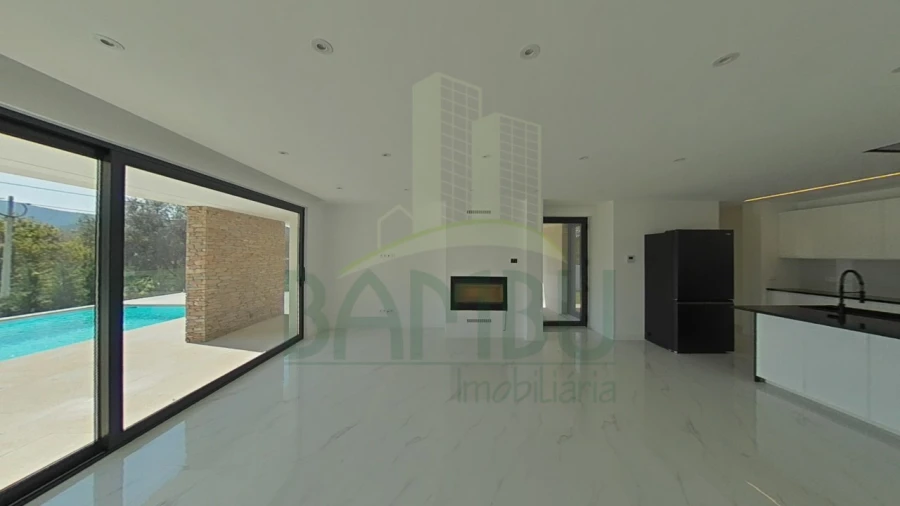 Moradia T3 para Venda em Sopo Foto 25