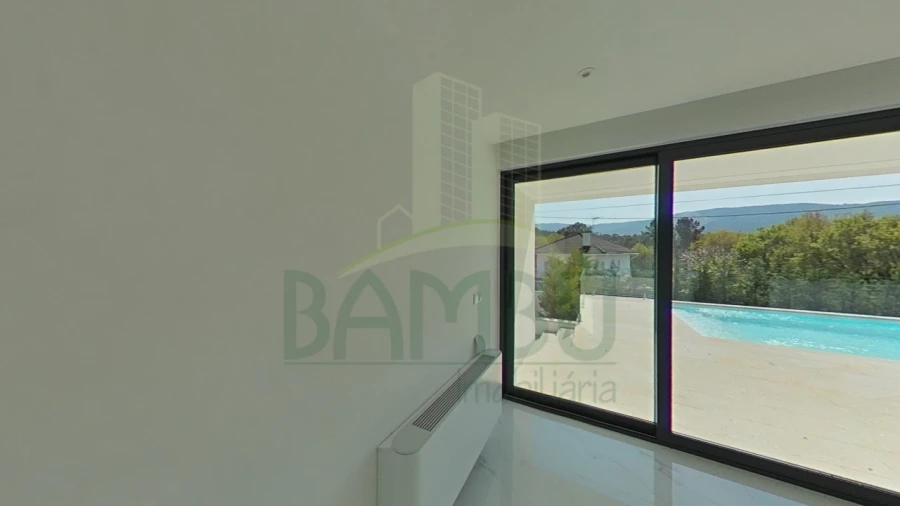 Moradia T3 para Venda em Sopo Foto 23