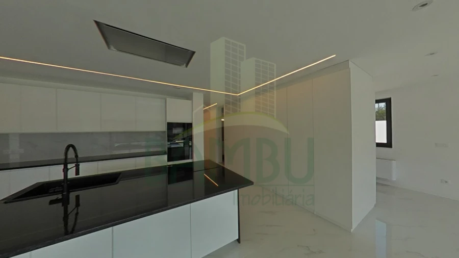 Moradia T3 para Venda em Sopo Foto 32