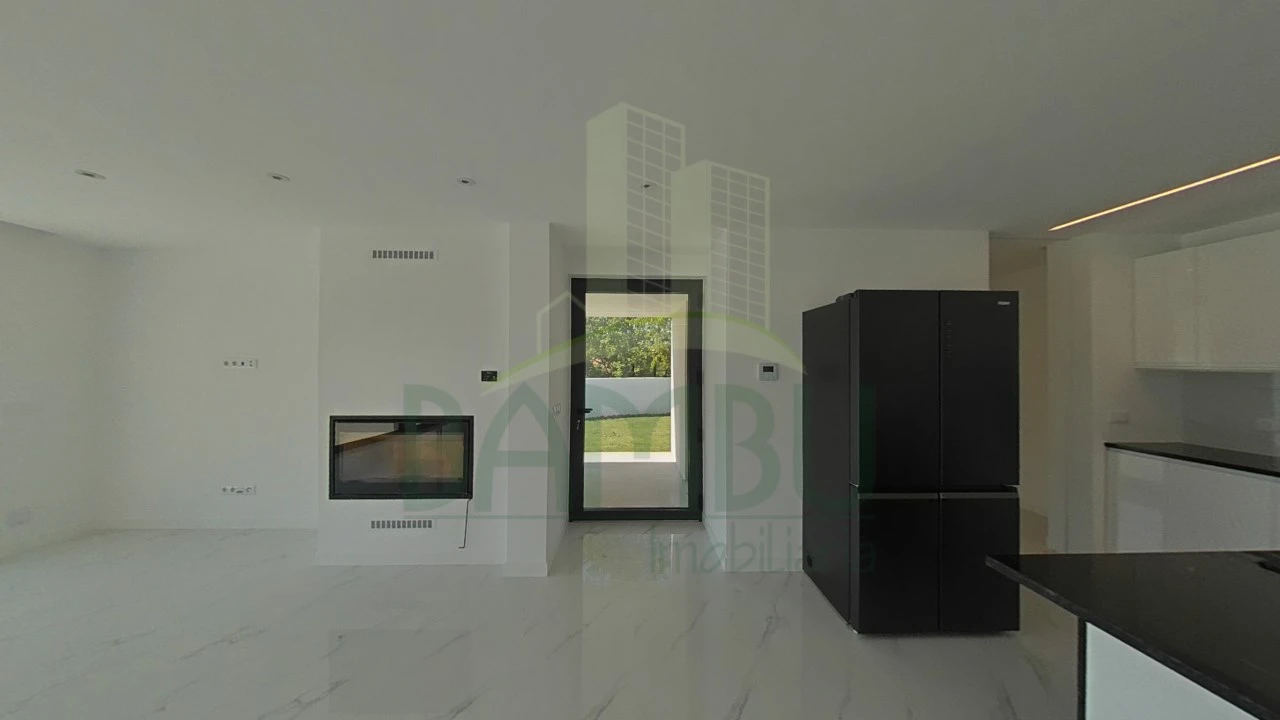 Moradia T3 para Venda em Sopo Foto 31