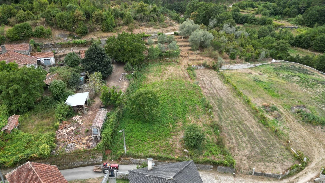 Terreno para Venda em Gondomil e Sanfins Foto 7