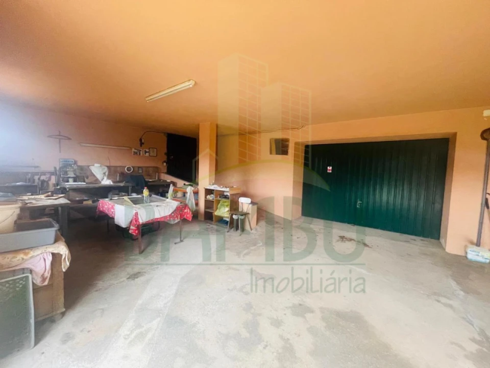 Moradia T7 para Venda em Vilar de Mouros Foto 4