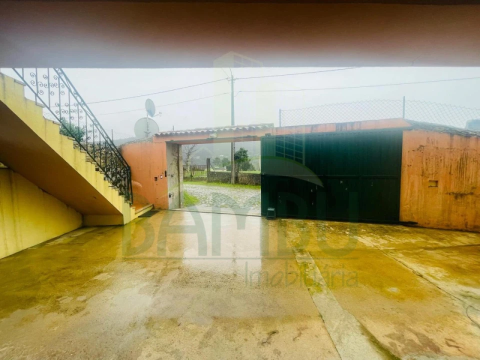 Moradia T7 para Venda em Vilar de Mouros Foto 5
