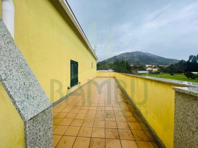 Moradia T7 para Venda em Vilar de Mouros Foto 23