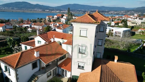 Moradia T7 para Venda em Seixas