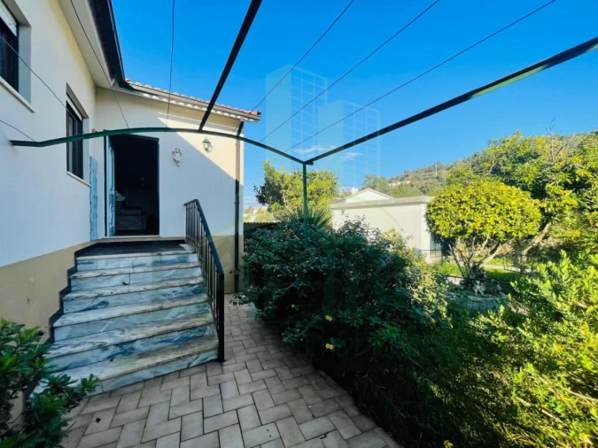 Moradia T7 para Venda em Seixas Foto 2