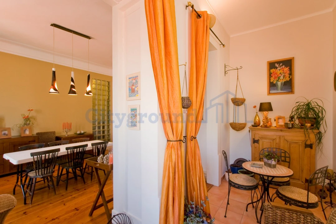 Apartamento T6 para Venda em Arroios Foto 5