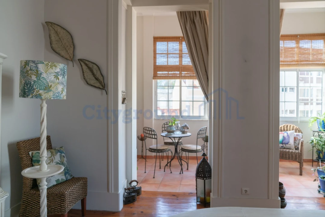 Apartamento T6 para Venda em Arroios Foto 6