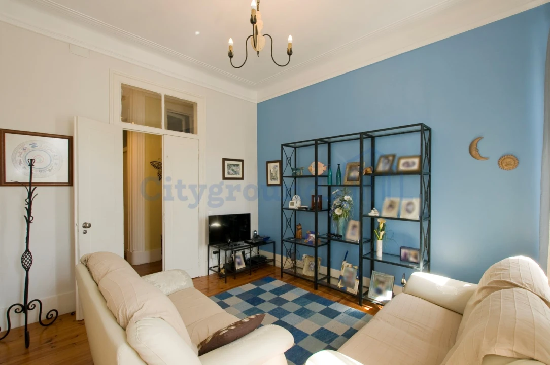 Apartamento T6 para Venda em Arroios Foto 12