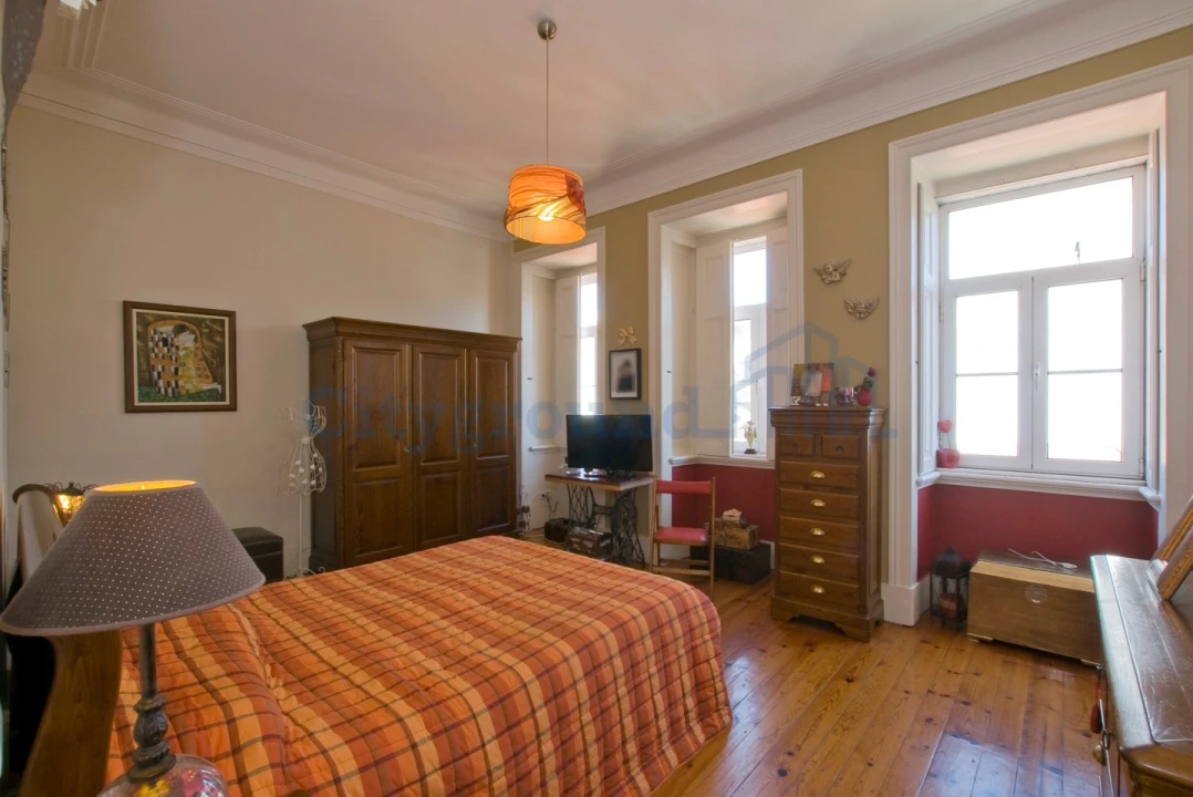 Apartamento T6 para Venda em Arroios Foto 13