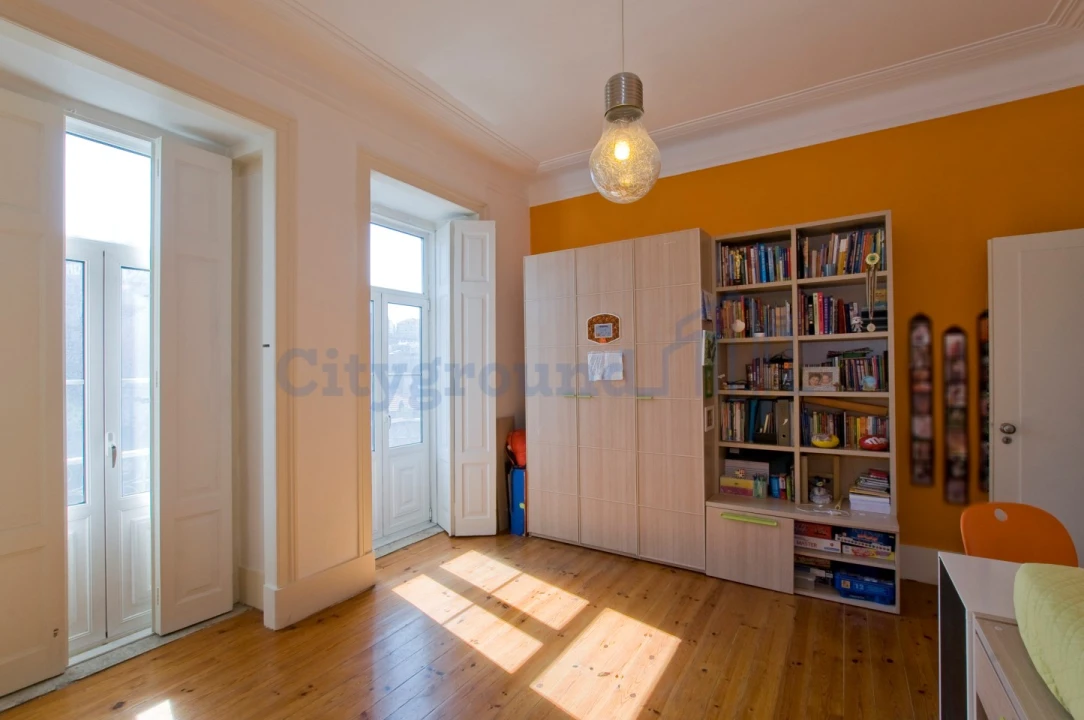 Apartamento T6 para Venda em Arroios Foto 19