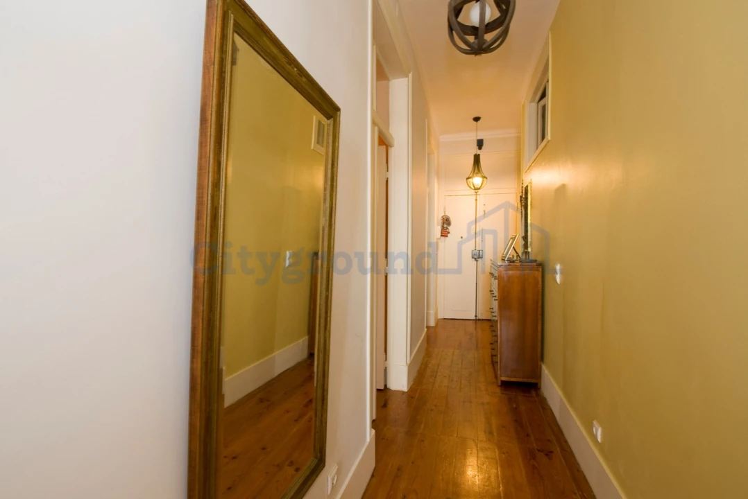 Apartamento T6 para Venda em Arroios Foto 25