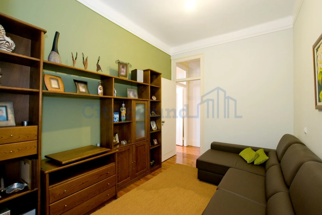 Apartamento T6 para Venda em Arroios Foto 27