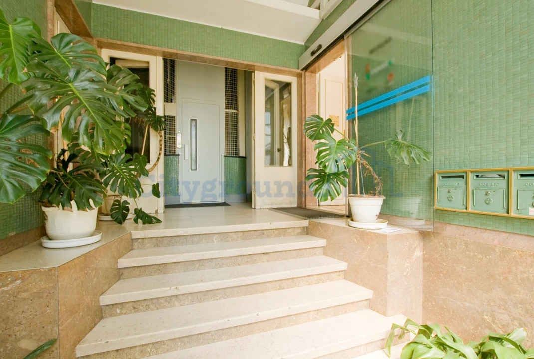 Apartamento T6 para Venda em Arroios Foto 35