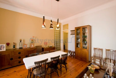 Apartamento T6 para Venda em Arroios