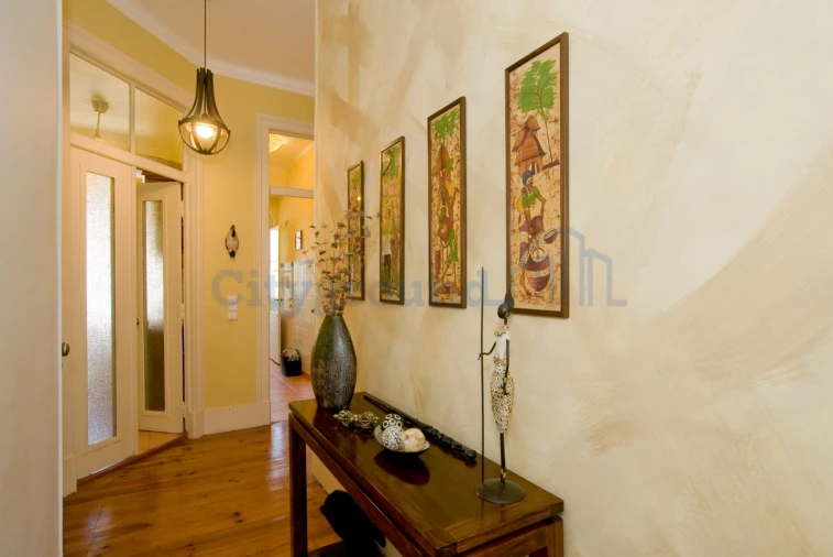 Apartamento T6 para Venda em Arroios Foto 16