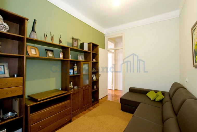 Apartamento T6 para Venda em Arroios Foto 27