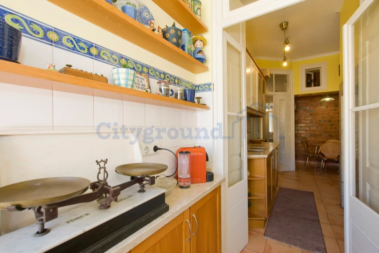 Apartamento T6 para Venda em Arroios Foto 31