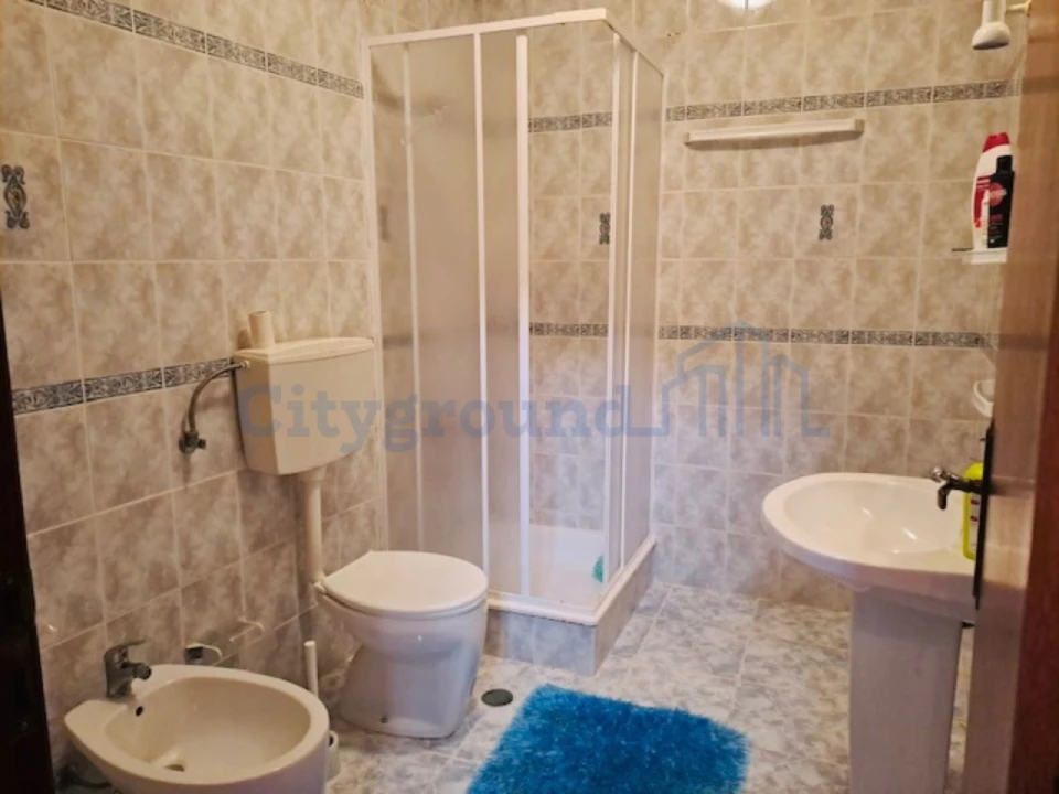 Moradia T3 para Venda em Atouguia da Baleia Foto 6