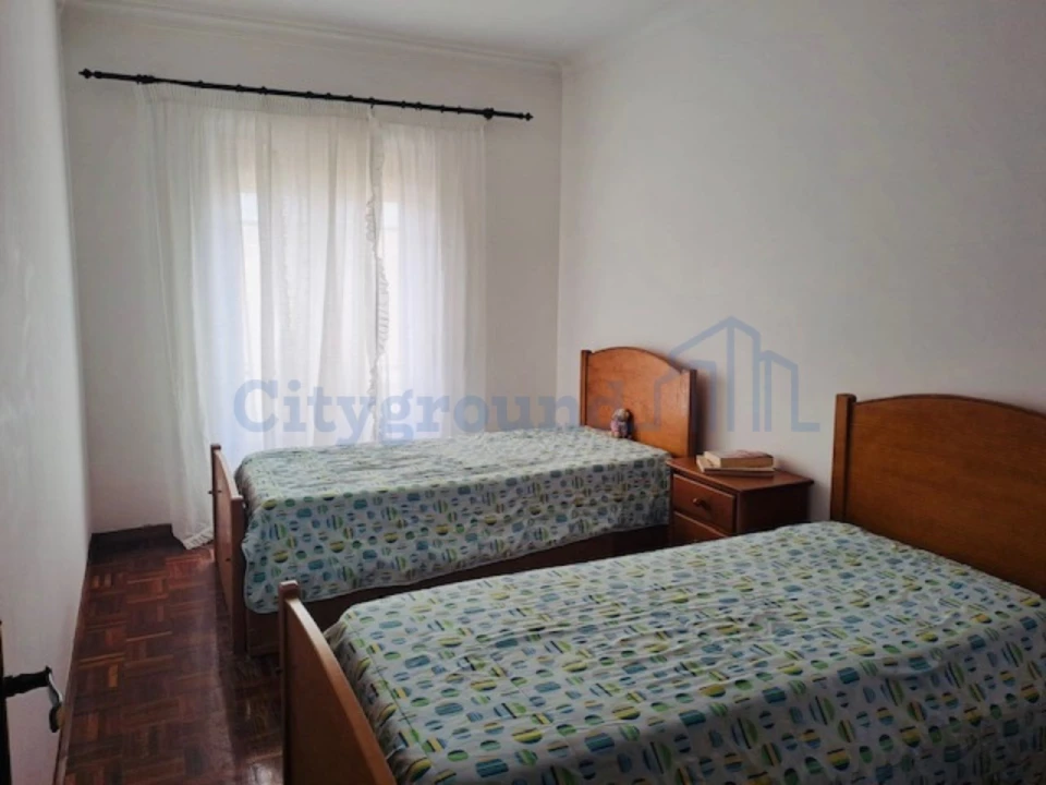 Moradia T3 para Venda em Atouguia da Baleia Foto 15