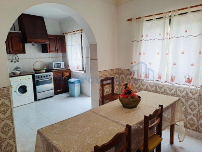 Moradia T3 para Venda em Atouguia da Baleia Foto 11