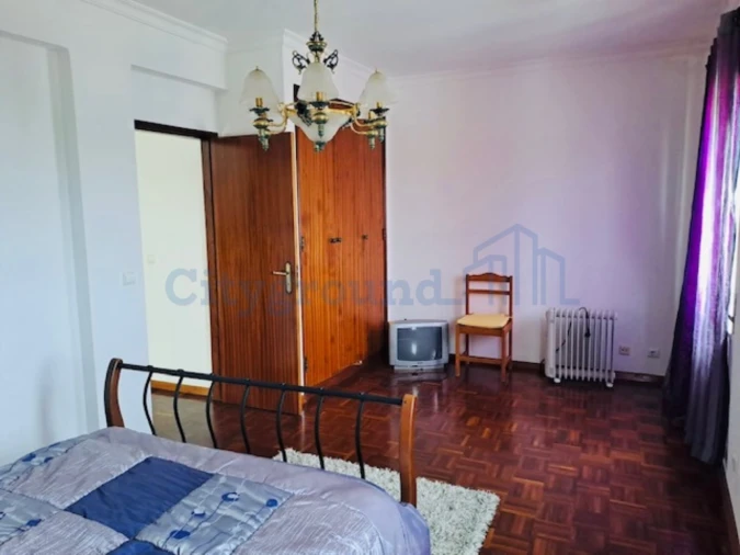 Moradia T3 para Venda em Atouguia da Baleia Foto 14