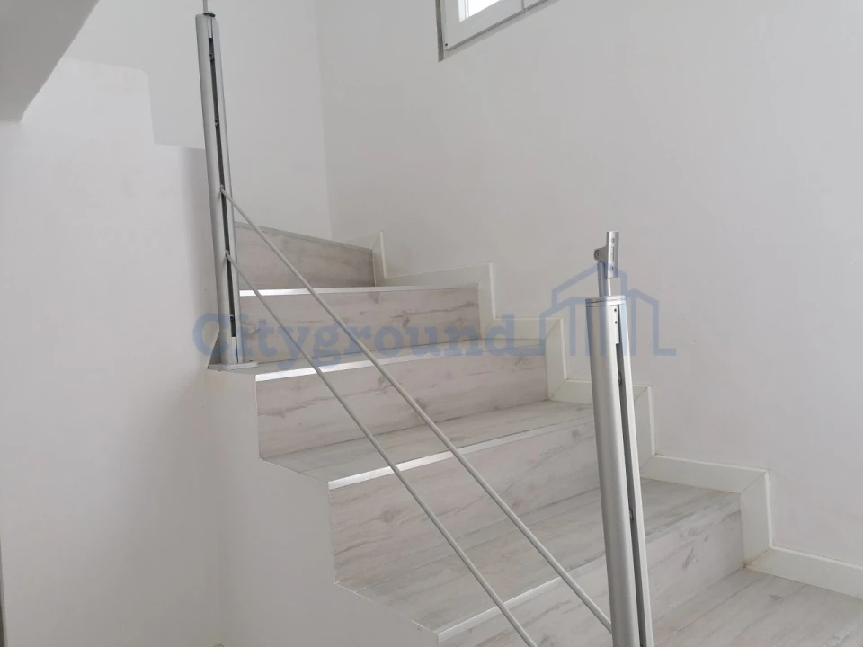 Moradia T9 para Venda em Ajuda Foto 13