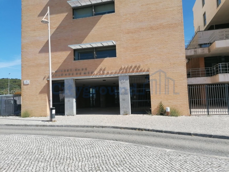 Moradia T9 para Venda em Ajuda Foto 18