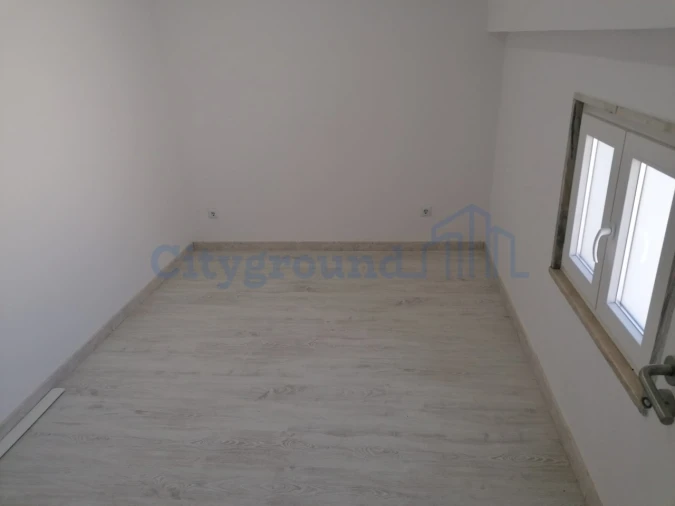 Moradia T9 para Venda em Ajuda Foto 10