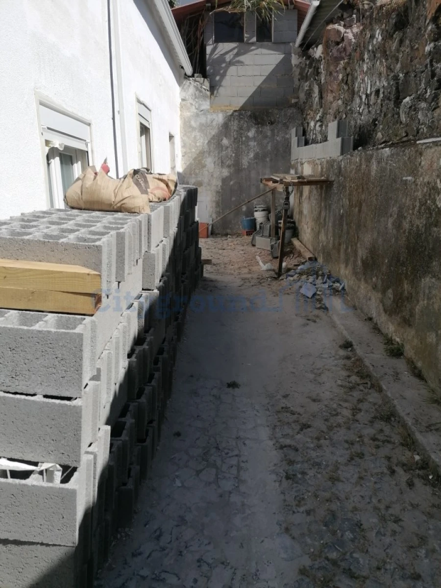 Moradia T9 para Venda em Ajuda Foto 15