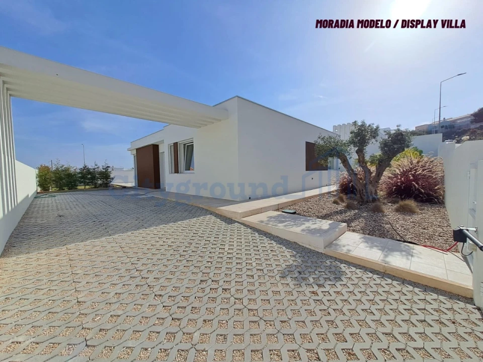 Moradia T3 para Venda em Lourinhã e Atalaia Foto 1