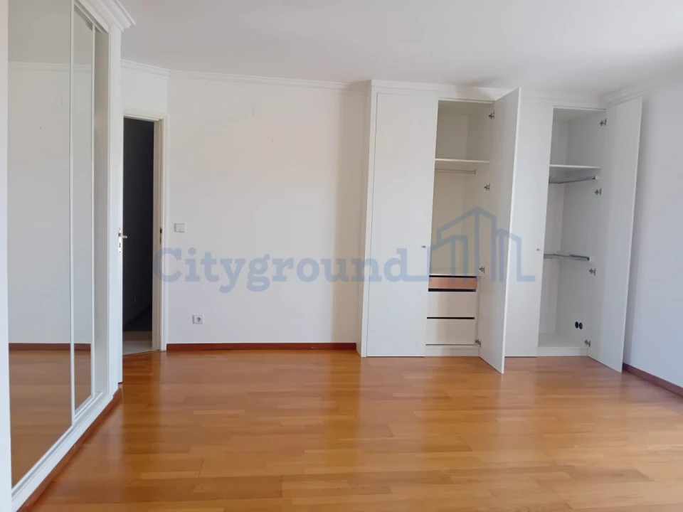 Moradia T2 para Venda em Reguengo do Fetal Foto 11