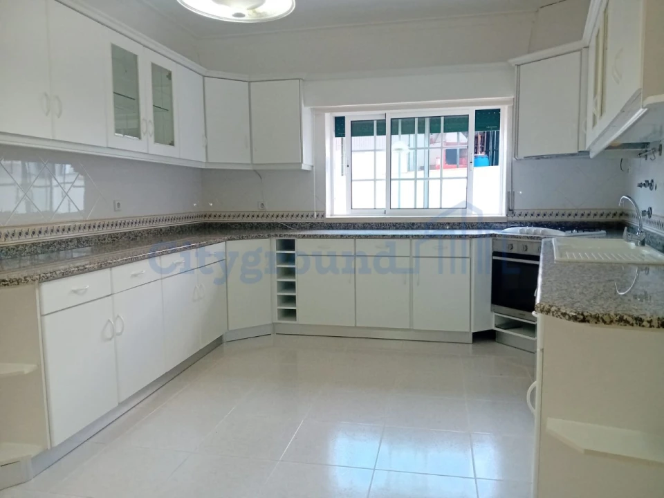 Moradia T2 para Venda em Reguengo do Fetal Foto 17