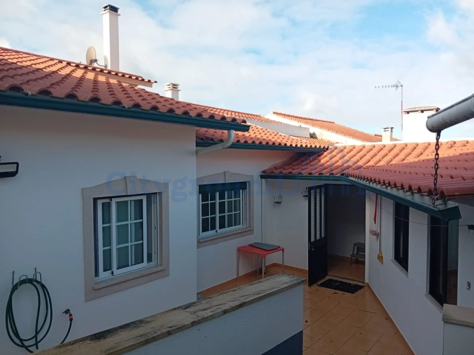 Moradia T2 para Venda em Reguengo do Fetal Foto 24