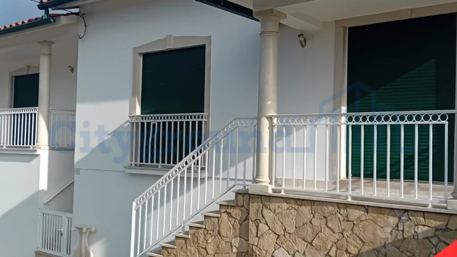 Moradia T2 para Venda em Reguengo do Fetal