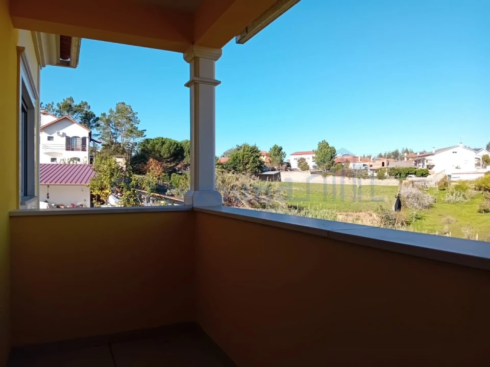 Moradia T4 para Venda em Marrazes e Barosa Foto 17
