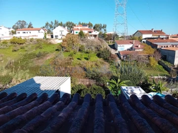 Moradia T4 para Venda em Marrazes e Barosa